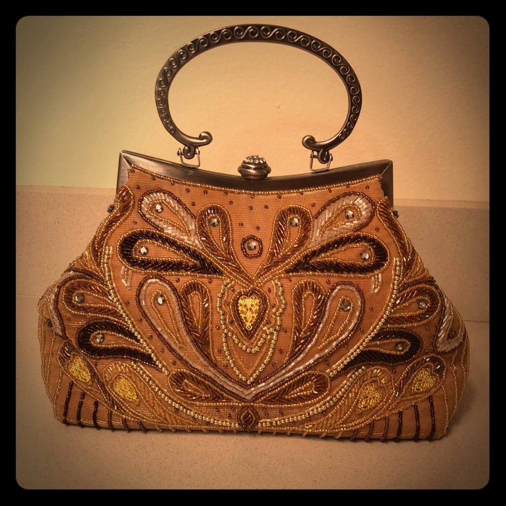 Vintage beaded carpet hand bag